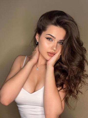 Моника фото 3